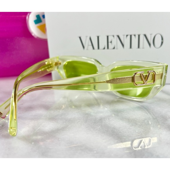 Valentino Garavani V-Logo Square Frame Acetate Sunglasses - Picture 6 of 12